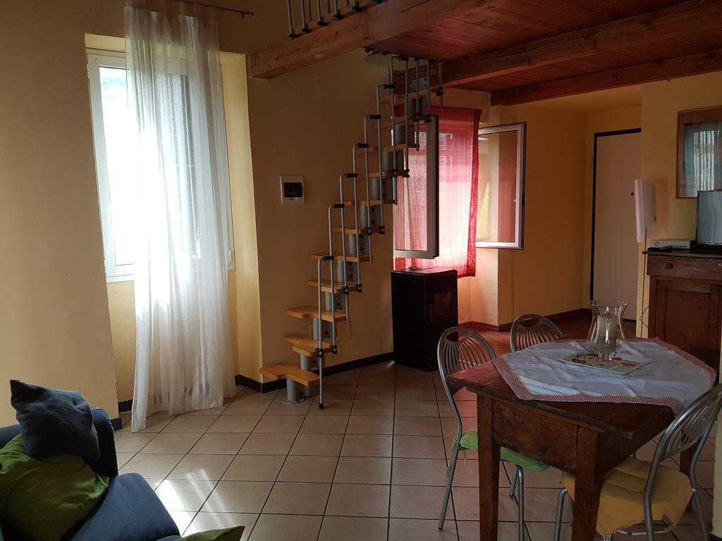 Immerso nel Verde Chiusavecchia Esterno foto